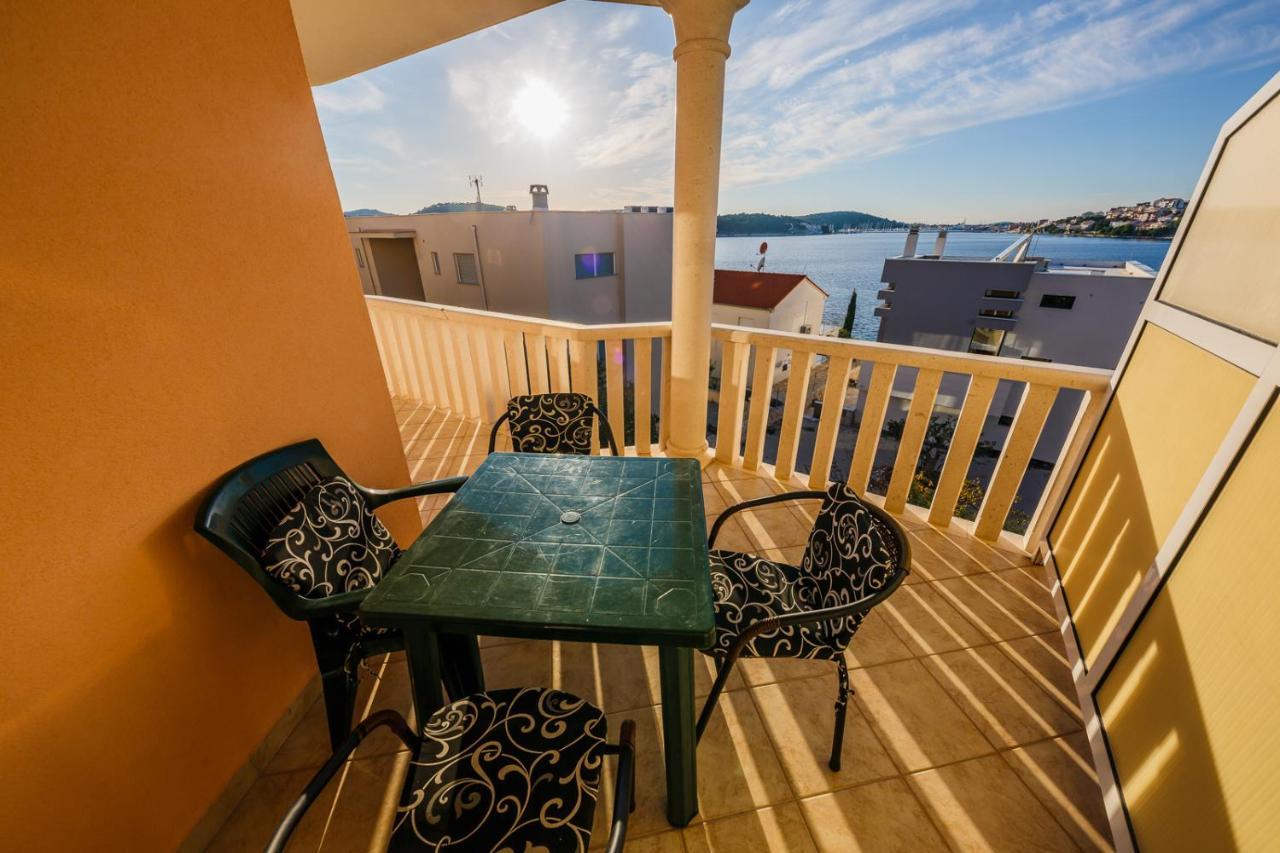 Apartamenty Z Basenem Ilja Rogoznica (Sibenik-Knin) Exterior foto